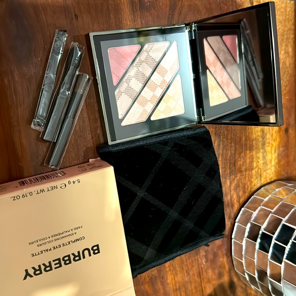 Burberry eyeshadow
